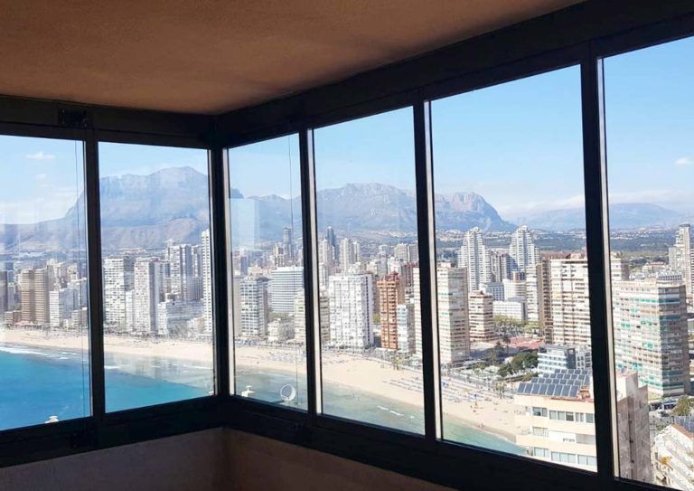 cortinas de cristal con cámara Vitroglass