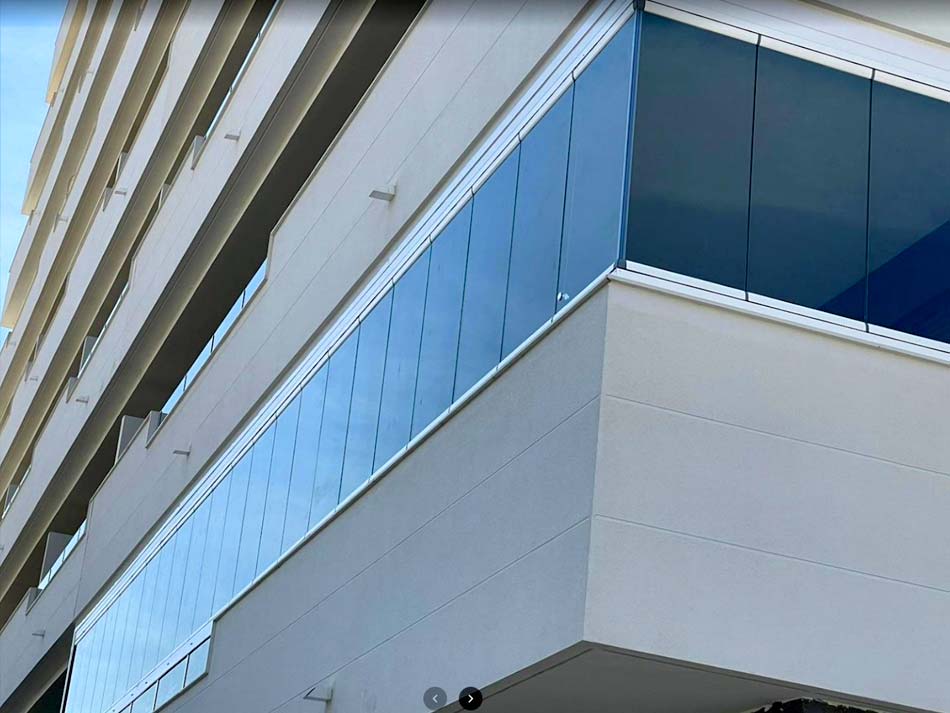 cortinas cristal balcón