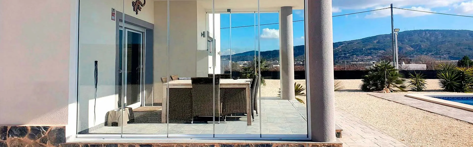 Cerramientos de terraza en Benamocarra.