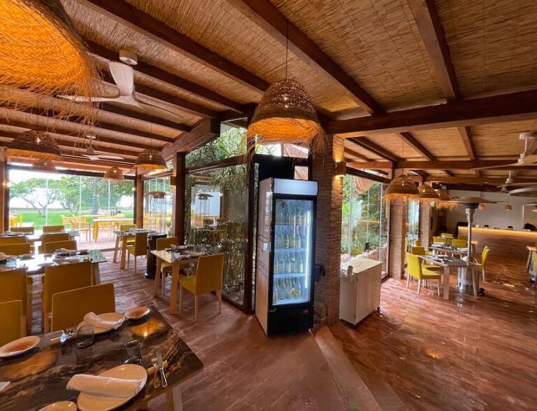 Cortina de cristal restaurante